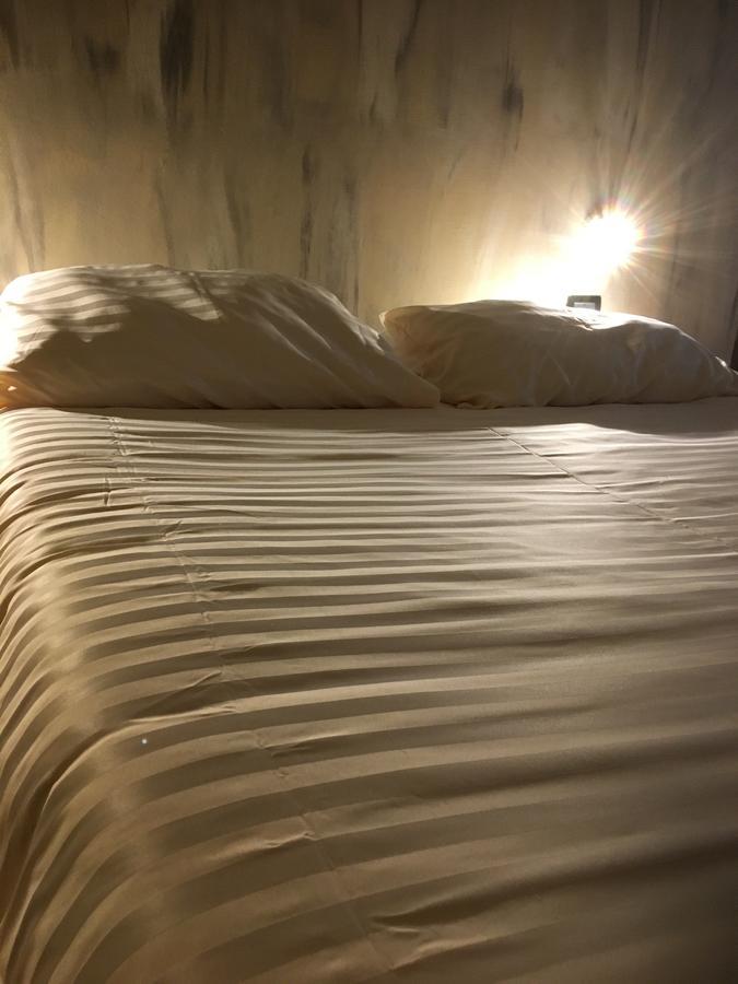 拉盖思特豪斯住宿加早餐旅馆 Poirino 外观 照片